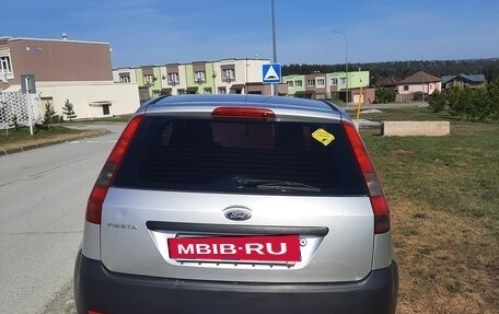 Ford Fiesta, 2005 год, 250 000 рублей, 5 фотография