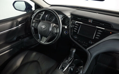 Toyota Camry, 2019 год, 2 549 000 рублей, 8 фотография