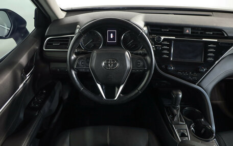 Toyota Camry, 2019 год, 2 549 000 рублей, 10 фотография