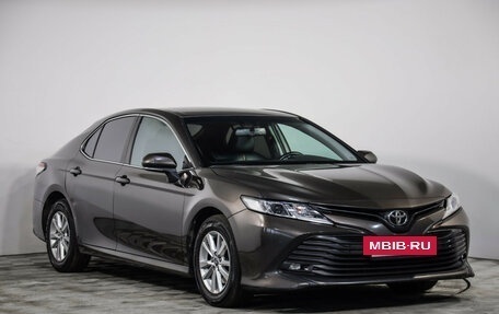 Toyota Camry, 2019 год, 2 549 000 рублей, 3 фотография