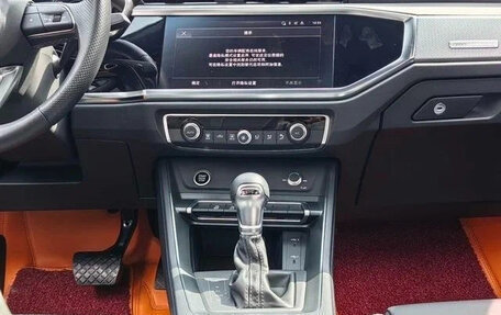 Audi Q3 Sportback, 2022 год, 2 370 000 рублей, 14 фотография