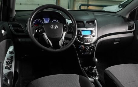 Hyundai Solaris II рестайлинг, 2013 год, 829 000 рублей, 6 фотография