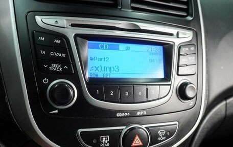 Hyundai Solaris II рестайлинг, 2013 год, 829 000 рублей, 14 фотография