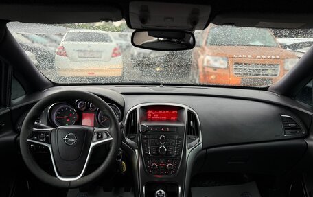 Opel Astra J, 2010 год, 590 000 рублей, 18 фотография