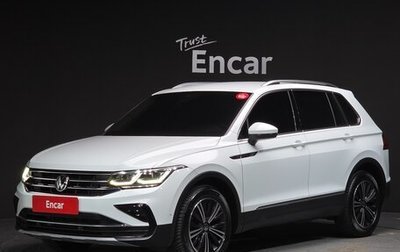 Volkswagen Tiguan II, 2022 год, 2 600 000 рублей, 1 фотография