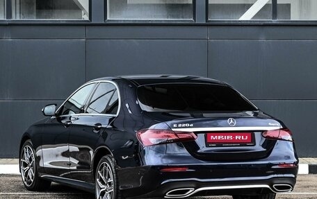 Mercedes-Benz E-Класс, 2020 год, 3 889 000 рублей, 2 фотография