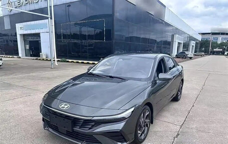 Hyundai Elantra, 2023 год, 1 370 000 рублей, 3 фотография