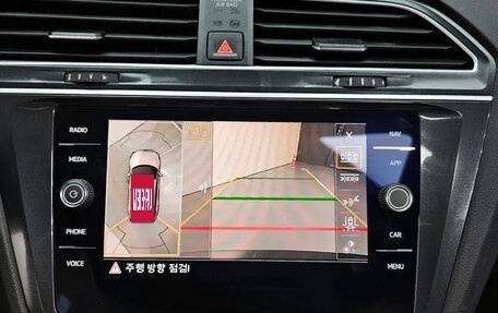 Volkswagen Tiguan II, 2020 год, 2 442 222 рублей, 13 фотография