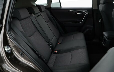 Toyota RAV4, 2020 год, 3 813 444 рублей, 8 фотография