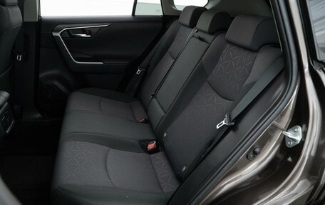 Toyota RAV4, 2020 год, 3 813 444 рублей, 10 фотография