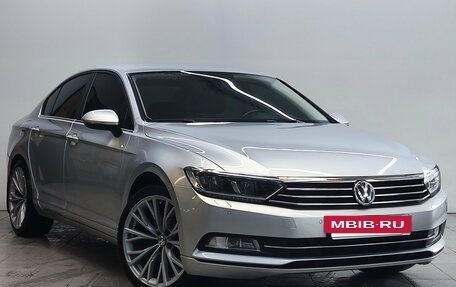 Volkswagen Passat B8 рестайлинг, 2015 год, 1 800 000 рублей, 3 фотография