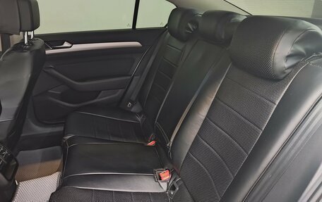 Volkswagen Passat B8 рестайлинг, 2015 год, 1 800 000 рублей, 18 фотография