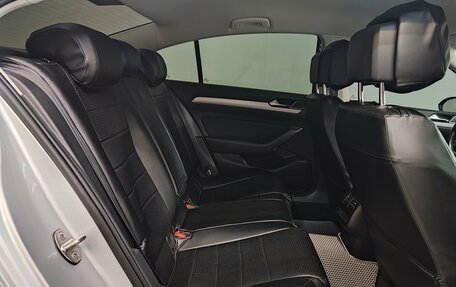 Volkswagen Passat B8 рестайлинг, 2015 год, 1 800 000 рублей, 22 фотография