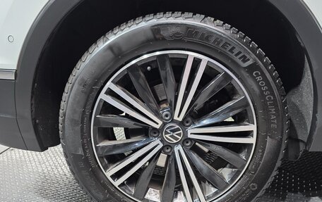 Volkswagen Tiguan II, 2022 год, 2 600 000 рублей, 9 фотография