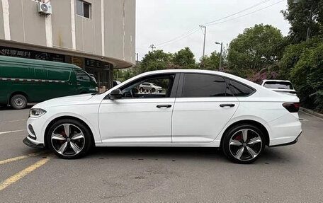 Volkswagen Lavida, 2022 год, 1 240 007 рублей, 7 фотография