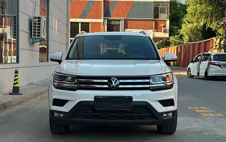 Volkswagen Tharu, 2023 год, 1 530 888 рублей, 2 фотография