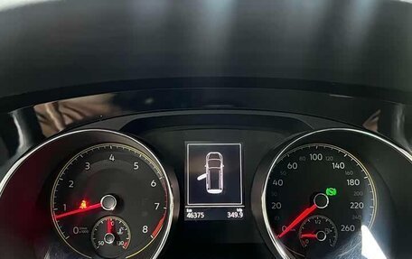 Volkswagen Touran III, 2021 год, 2 664 600 рублей, 8 фотография