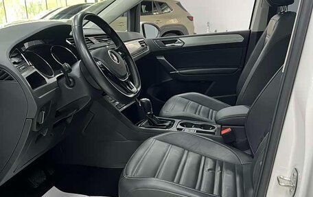 Volkswagen Touran III, 2021 год, 2 664 600 рублей, 11 фотография