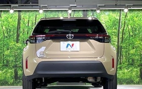 Toyota Yaris Cross, 2023 год, 1 430 000 рублей, 4 фотография