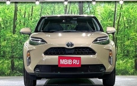 Toyota Yaris Cross, 2023 год, 1 430 000 рублей, 3 фотография