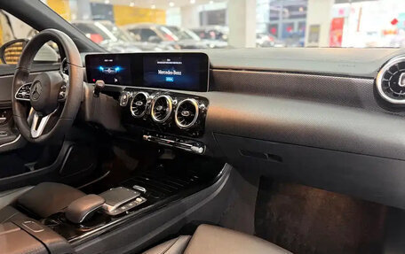 Mercedes-Benz A-Класс, 2020 год, 1 540 000 рублей, 10 фотография