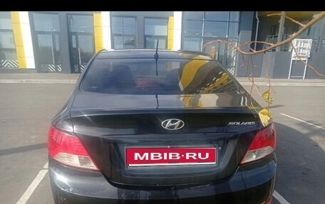Hyundai Solaris II рестайлинг, 2011 год, 400 000 рублей, 1 фотография