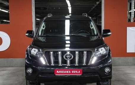 Toyota Land Cruiser Prado 150 рестайлинг 2, 2017 год, 3 949 000 рублей, 2 фотография
