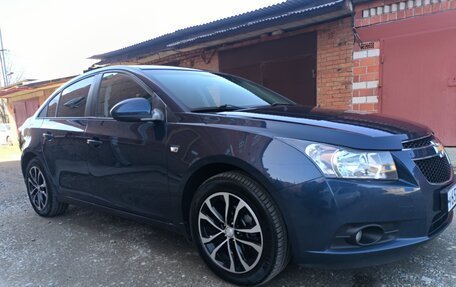 Chevrolet Cruze II, 2011 год, 900 000 рублей, 7 фотография