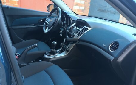 Chevrolet Cruze II, 2011 год, 900 000 рублей, 8 фотография