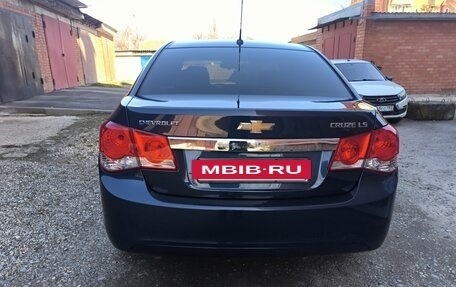 Chevrolet Cruze II, 2011 год, 900 000 рублей, 5 фотография