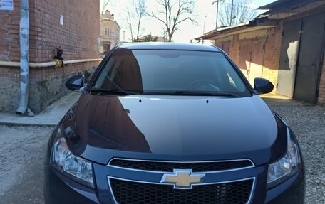 Chevrolet Cruze II, 2011 год, 900 000 рублей, 2 фотография