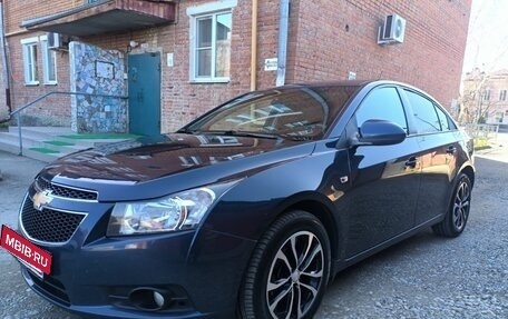 Chevrolet Cruze II, 2011 год, 900 000 рублей, 6 фотография