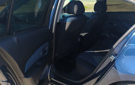 Chevrolet Cruze II, 2011 год, 900 000 рублей, 12 фотография