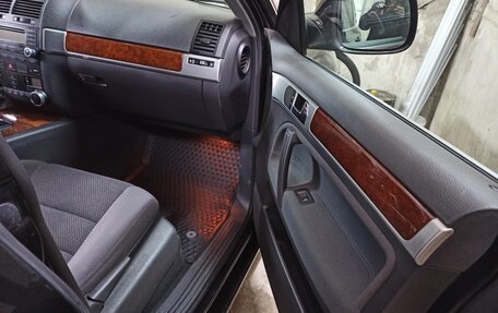 Volkswagen Touareg III, 2008 год, 1 150 000 рублей, 25 фотография