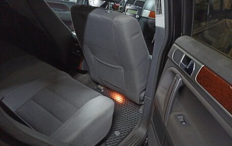 Volkswagen Touareg III, 2008 год, 1 150 000 рублей, 24 фотография