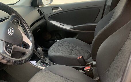 Hyundai Solaris II рестайлинг, 2014 год, 910 000 рублей, 8 фотография