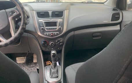 Hyundai Solaris II рестайлинг, 2014 год, 910 000 рублей, 7 фотография
