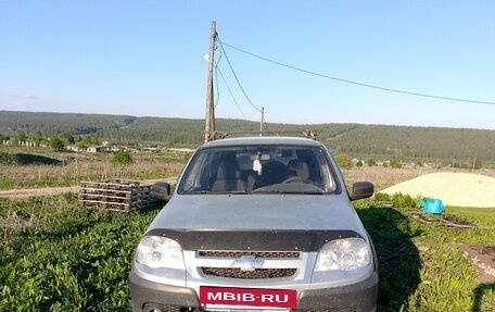 Chevrolet Niva I рестайлинг, 2012 год, 350 000 рублей, 4 фотография