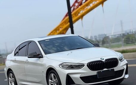 BMW 1 серия, 2022 год, 1 480 000 рублей, 3 фотография