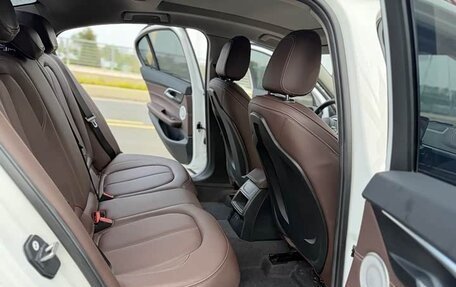 BMW 1 серия, 2022 год, 1 480 000 рублей, 10 фотография