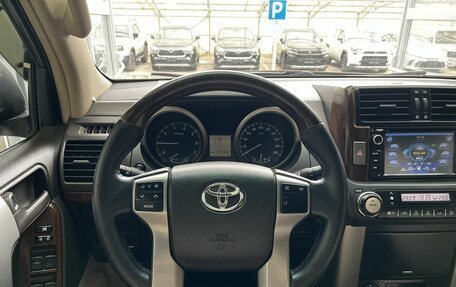 Toyota Land Cruiser Prado 150 рестайлинг 2, 2010 год, 2 850 000 рублей, 10 фотография