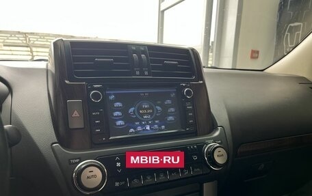 Toyota Land Cruiser Prado 150 рестайлинг 2, 2010 год, 2 850 000 рублей, 13 фотография