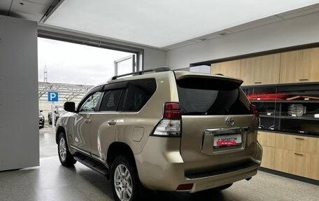 Toyota Land Cruiser Prado 150 рестайлинг 2, 2010 год, 2 850 000 рублей, 6 фотография