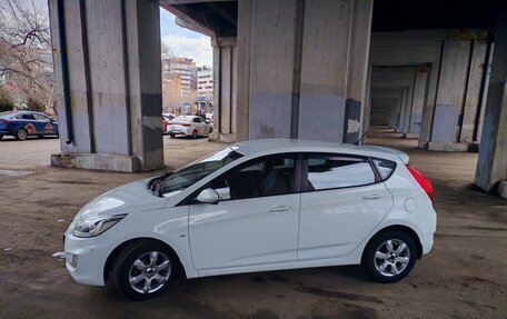 Hyundai Solaris II рестайлинг, 2014 год, 950 000 рублей, 3 фотография