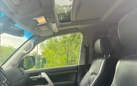 Toyota Land Cruiser 200, 2017 год, 6 500 000 рублей, 5 фотография