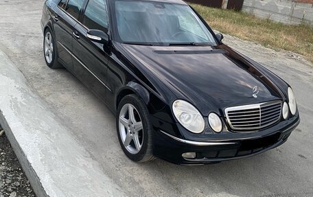 Mercedes-Benz E-Класс, 2004 год, 960 000 рублей, 4 фотография
