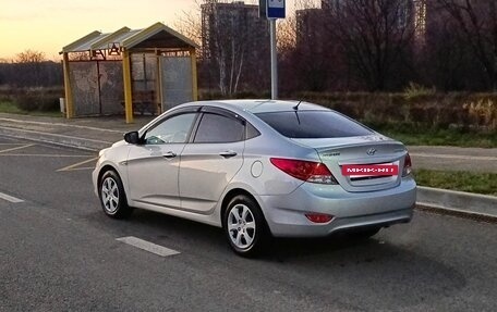 Hyundai Solaris II рестайлинг, 2013 год, 650 000 рублей, 3 фотография