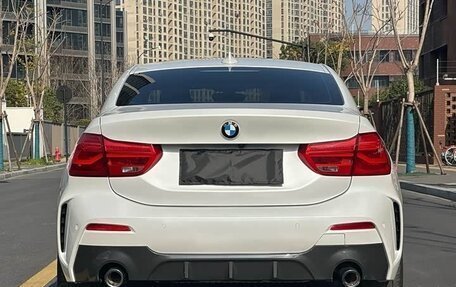 BMW 1 серия, 2022 год, 1 610 000 рублей, 5 фотография