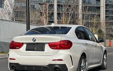 BMW 1 серия, 2022 год, 1 610 000 рублей, 4 фотография