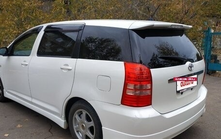 Toyota Wish II, 2003 год, 800 000 рублей, 2 фотография